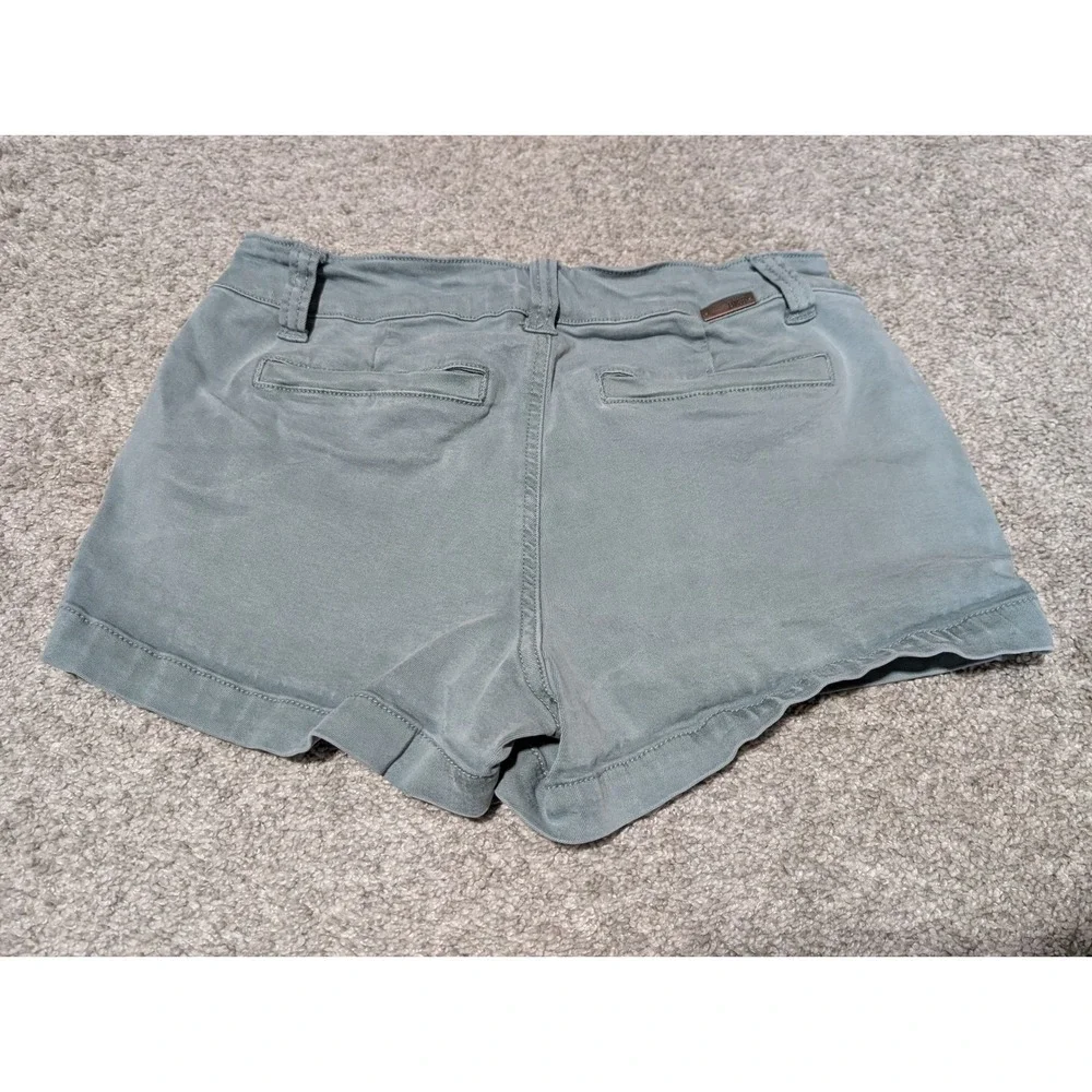 BKE Shorts Womens 25 Sage Green Chino Mid Rise Modal Blend Casual Summer